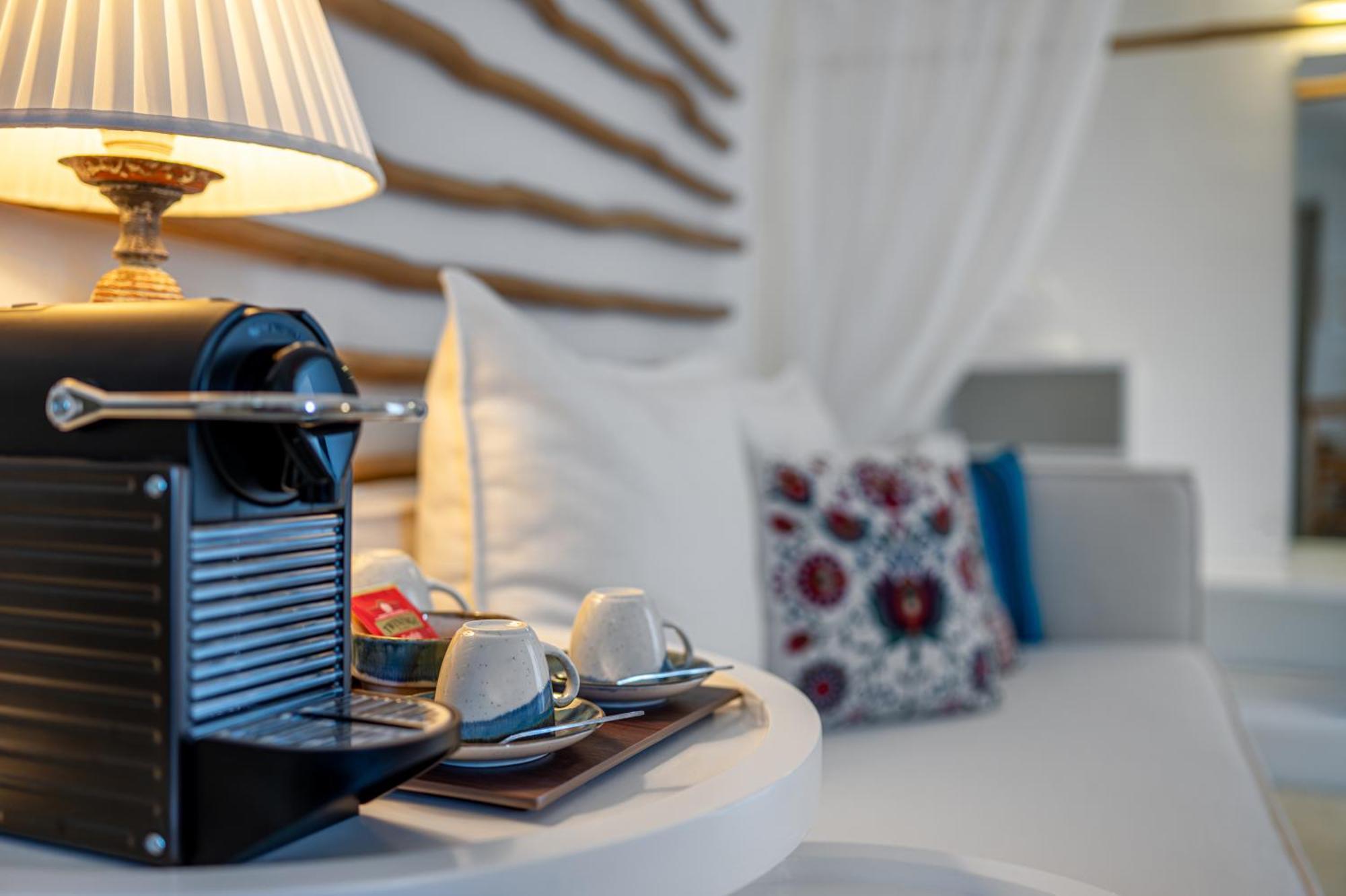 Iconic Santorini, A Boutique Cave Hotel By Sandglass Imerovigli  Habitación foto